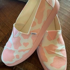 Toms Alpargata Mallow Sole, Size 11W, Pink/White Cow Print, Slip On